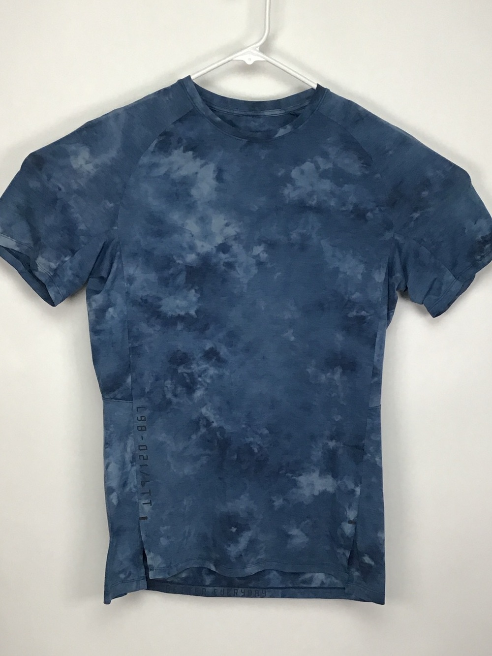 Lululemon Always Agile men’s short sleeve performance tee shirt medium